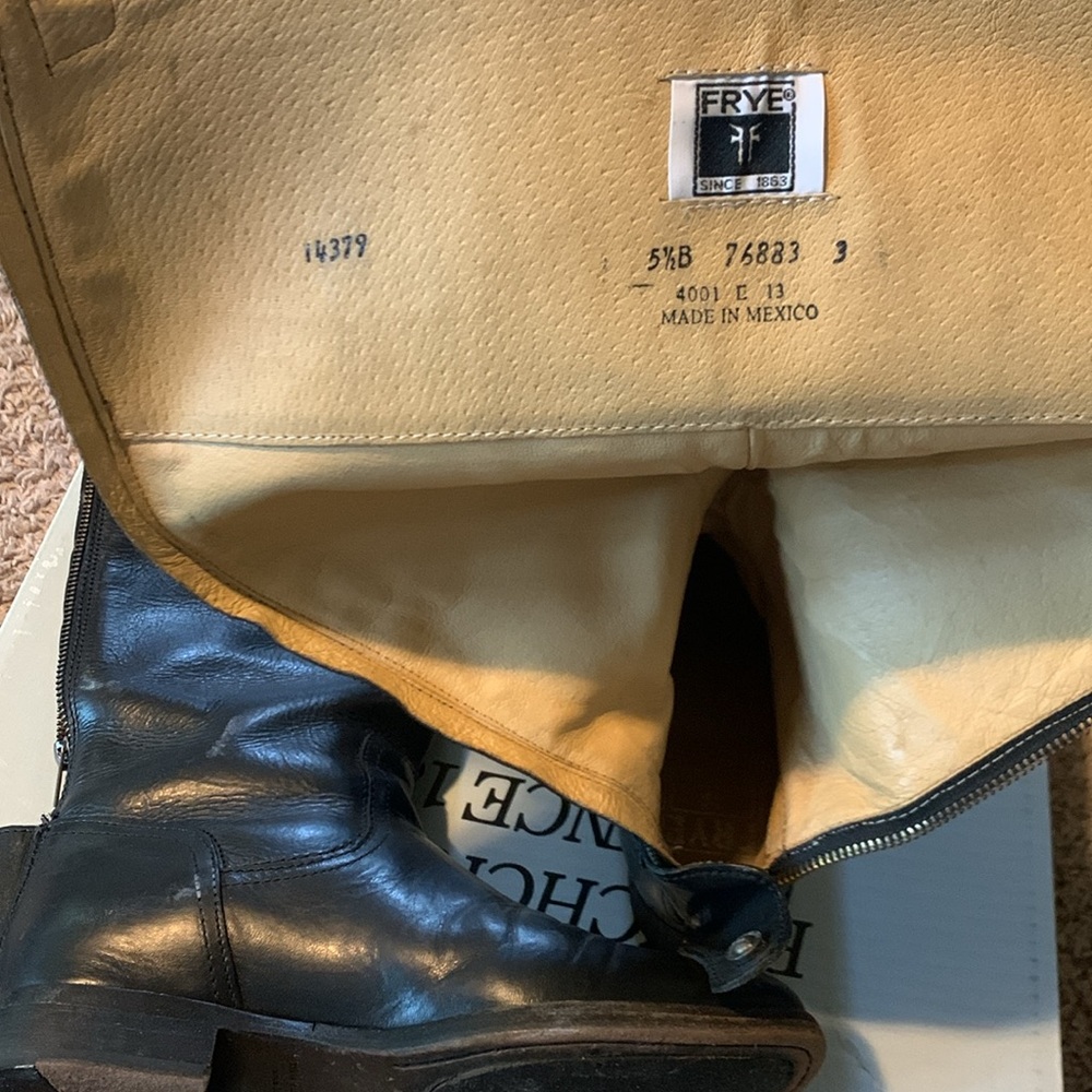 Frye Lindsay Logo Backzip black boots size 5.5 - Picture 7 of 12